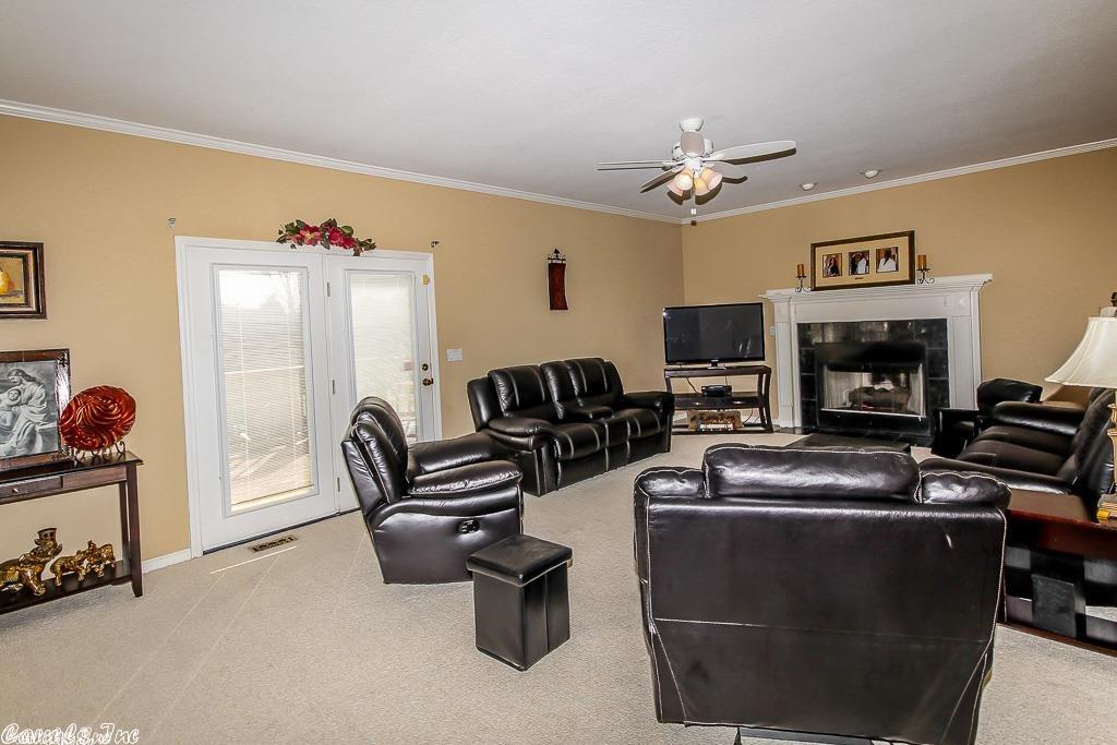123 St Charles Cir