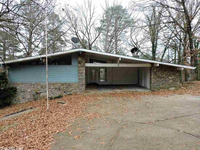 216 Cedar St