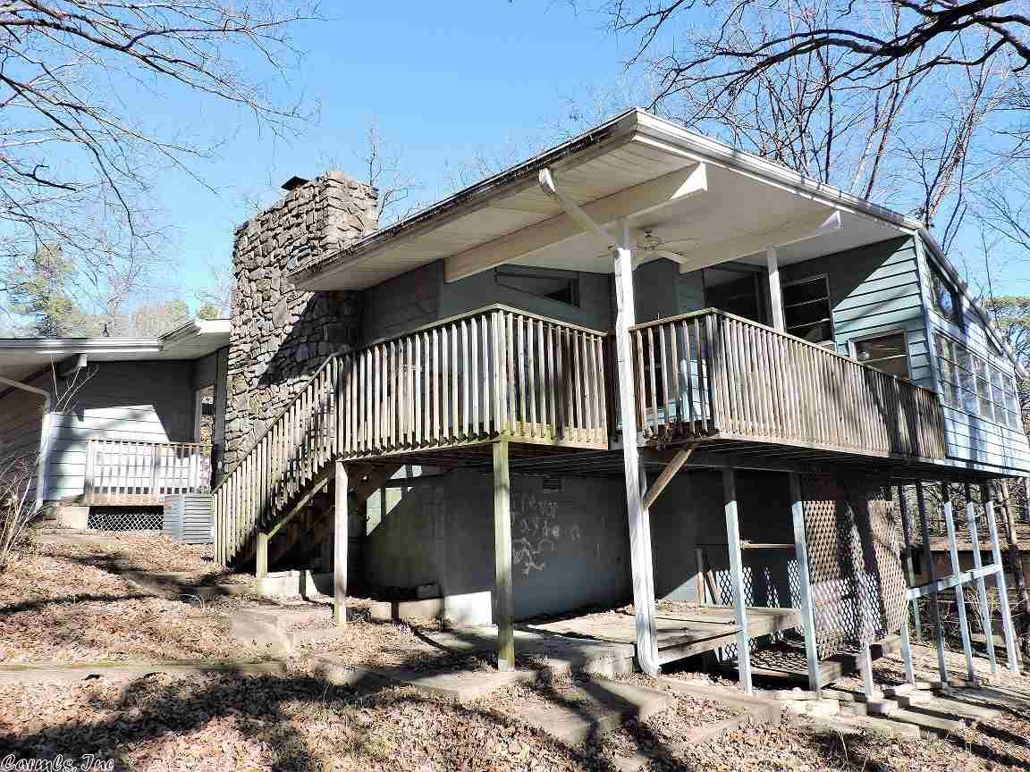 216 Cedar St