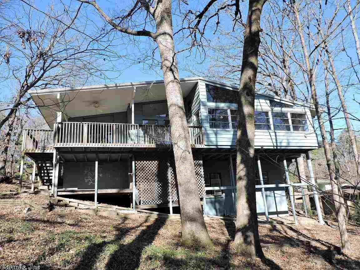 216 Cedar St