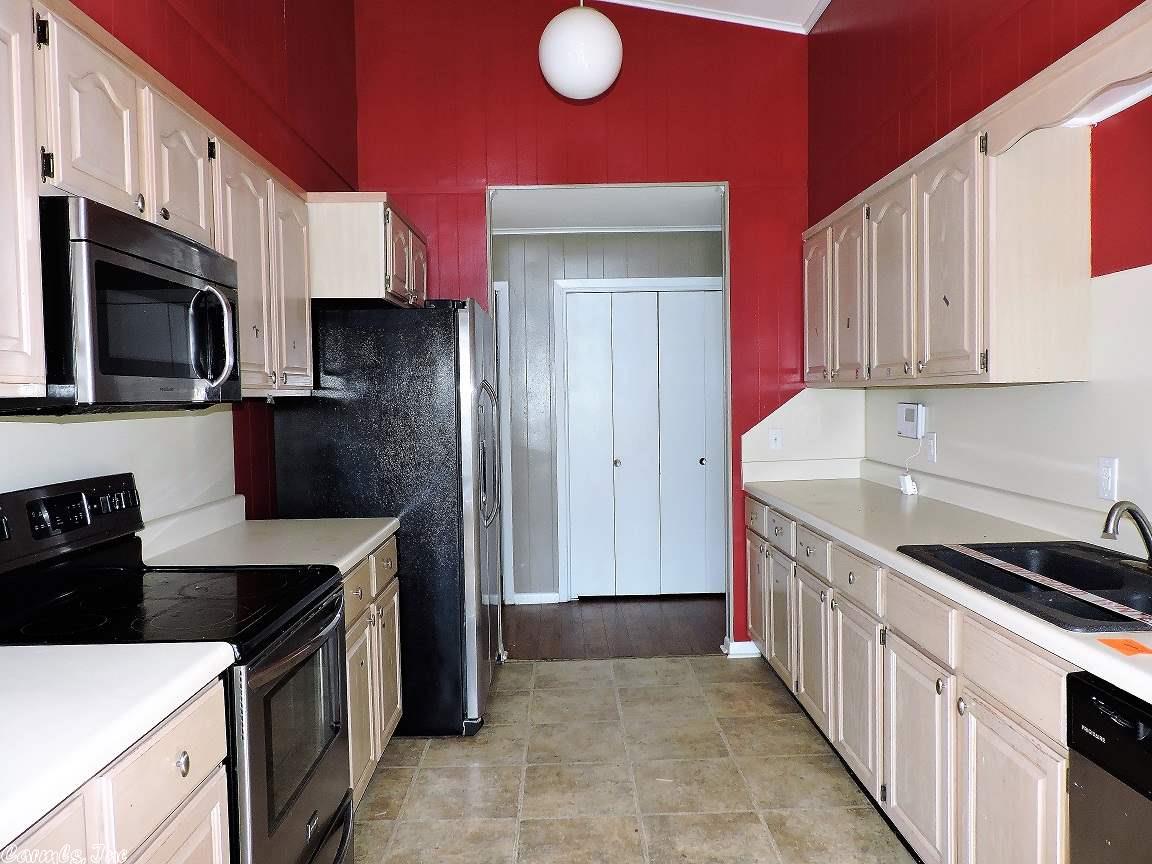 216 Cedar St