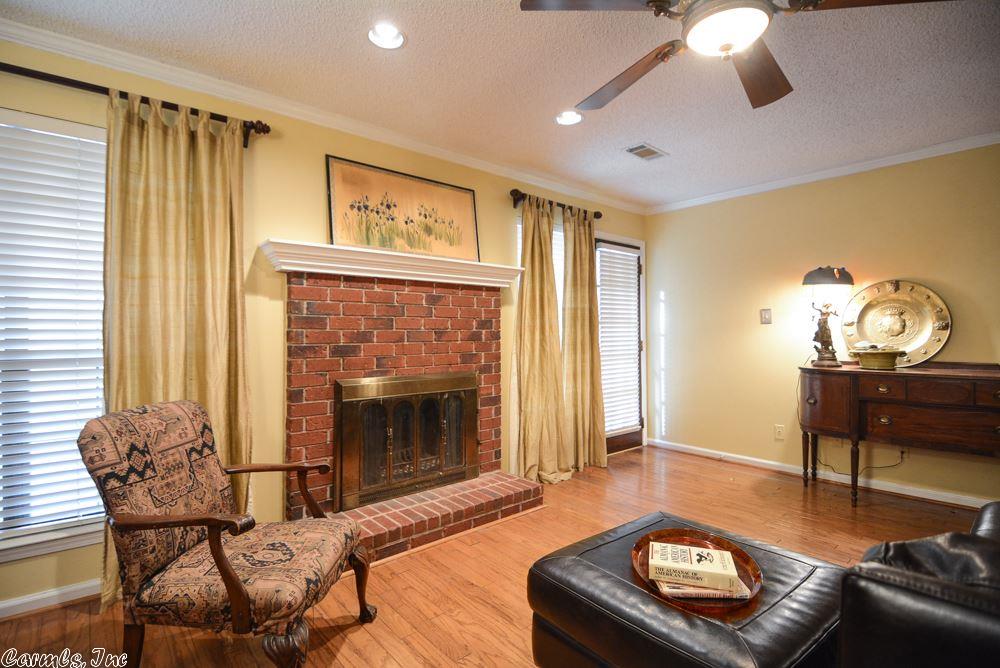 5917 Oakbrook Rd