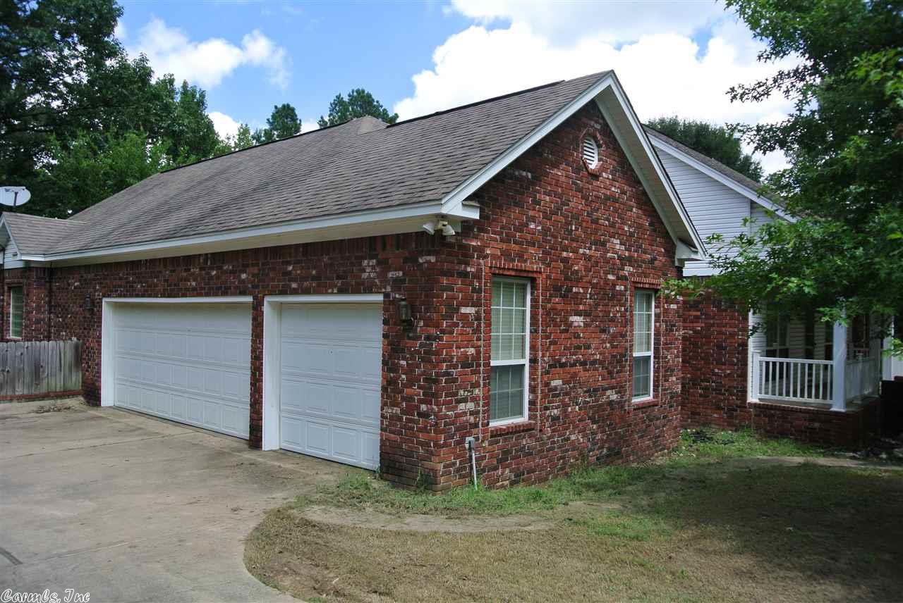 1008 Cherry Ridge Dr