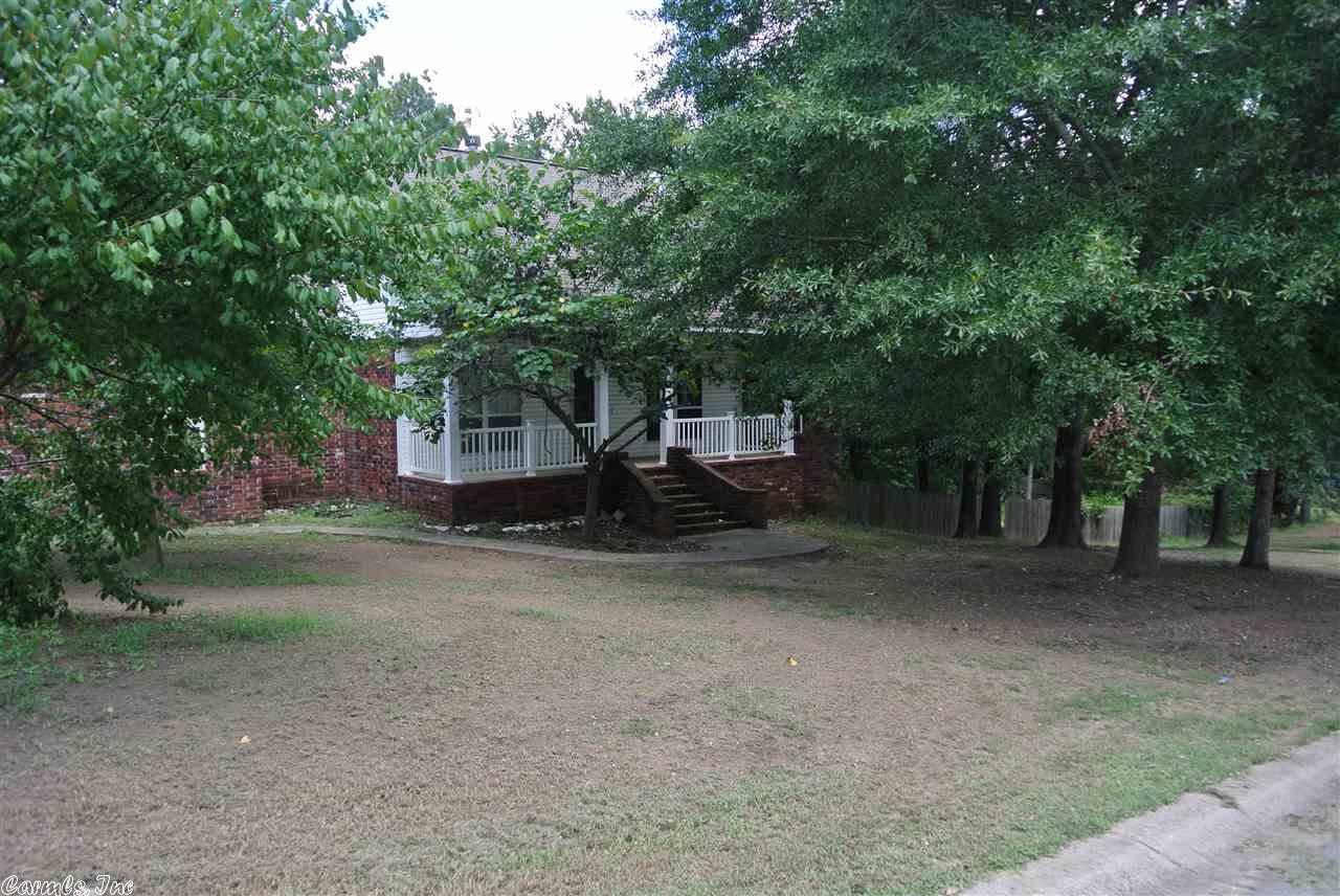 1008 Cherry Ridge Dr
