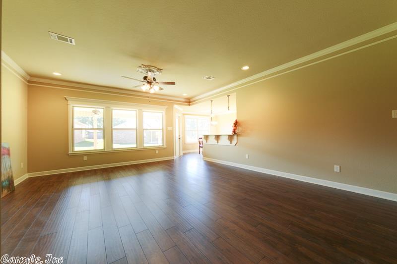 69 Huntington Dr