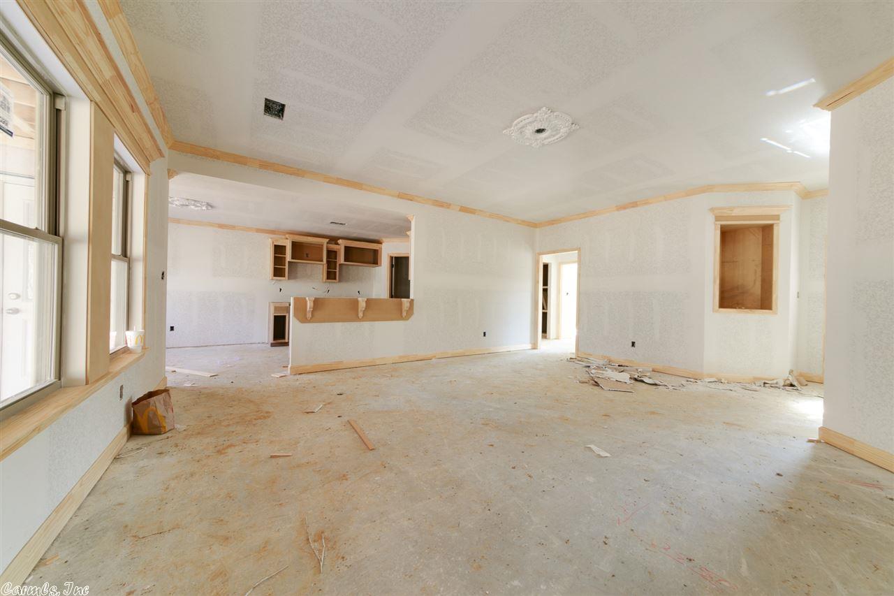 69 Huntington Dr