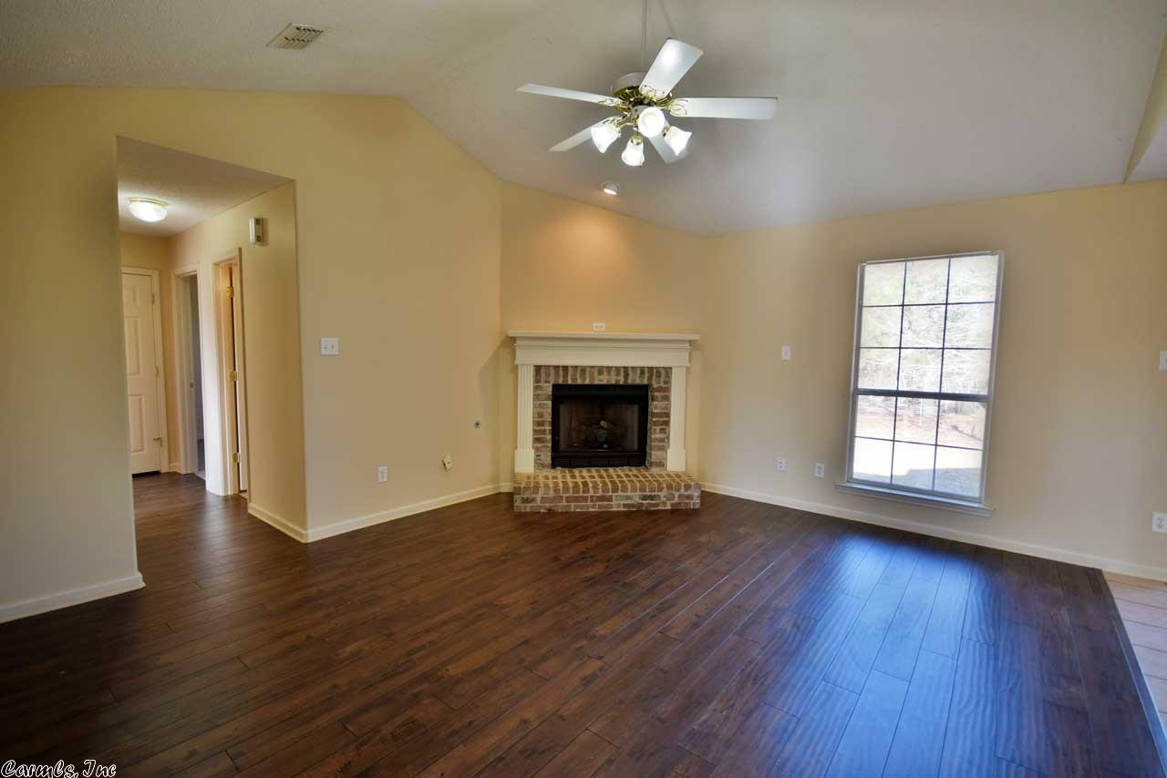 158 Weathering Dr