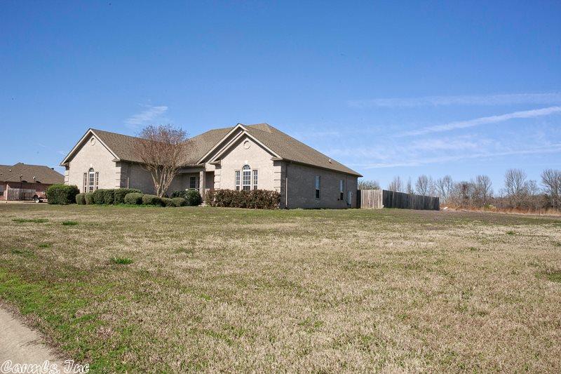 16 Cumberland Cv