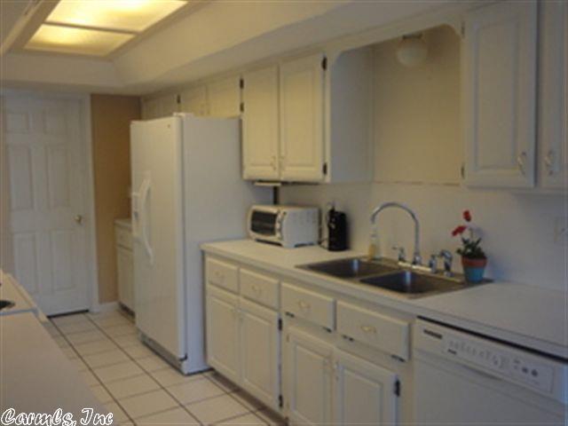 12 Edgehill Cv