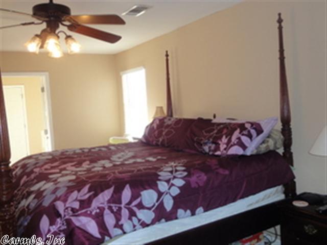 12 Edgehill Cv