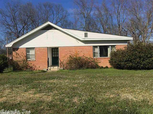 400 Fairway Ln
