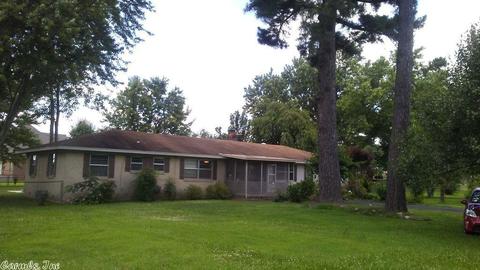 1315 Crabapple Dr