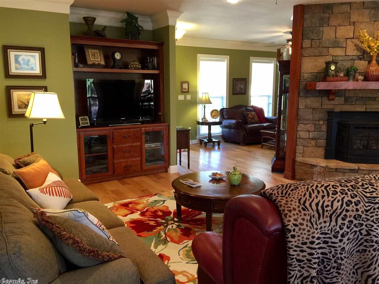 45 Brittany Cove Ln