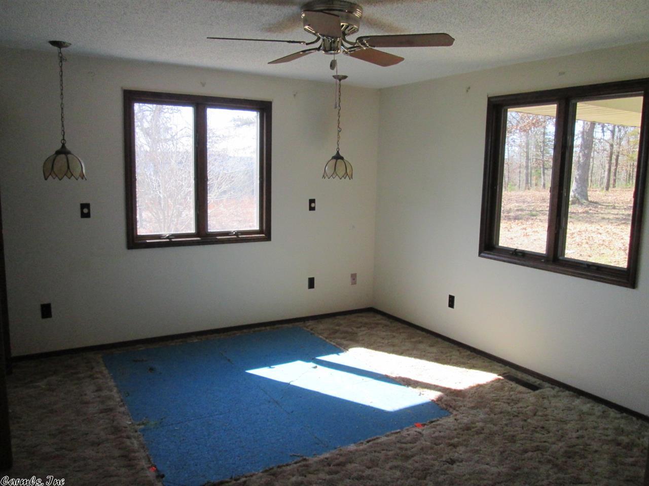 201 Crest Drive Dr