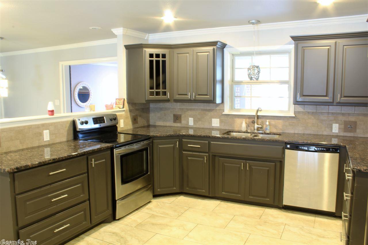 210 Leatherwood Loop