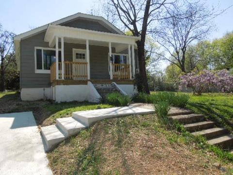 125 Carl Dr