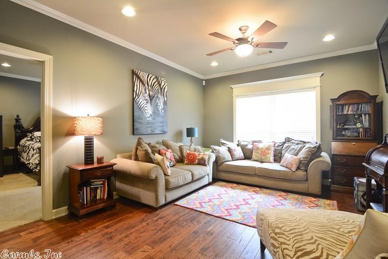 102 Shady Dr