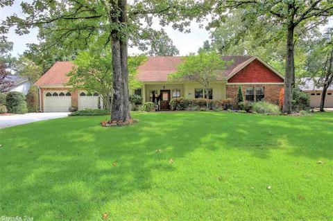 128 Chambord Dr