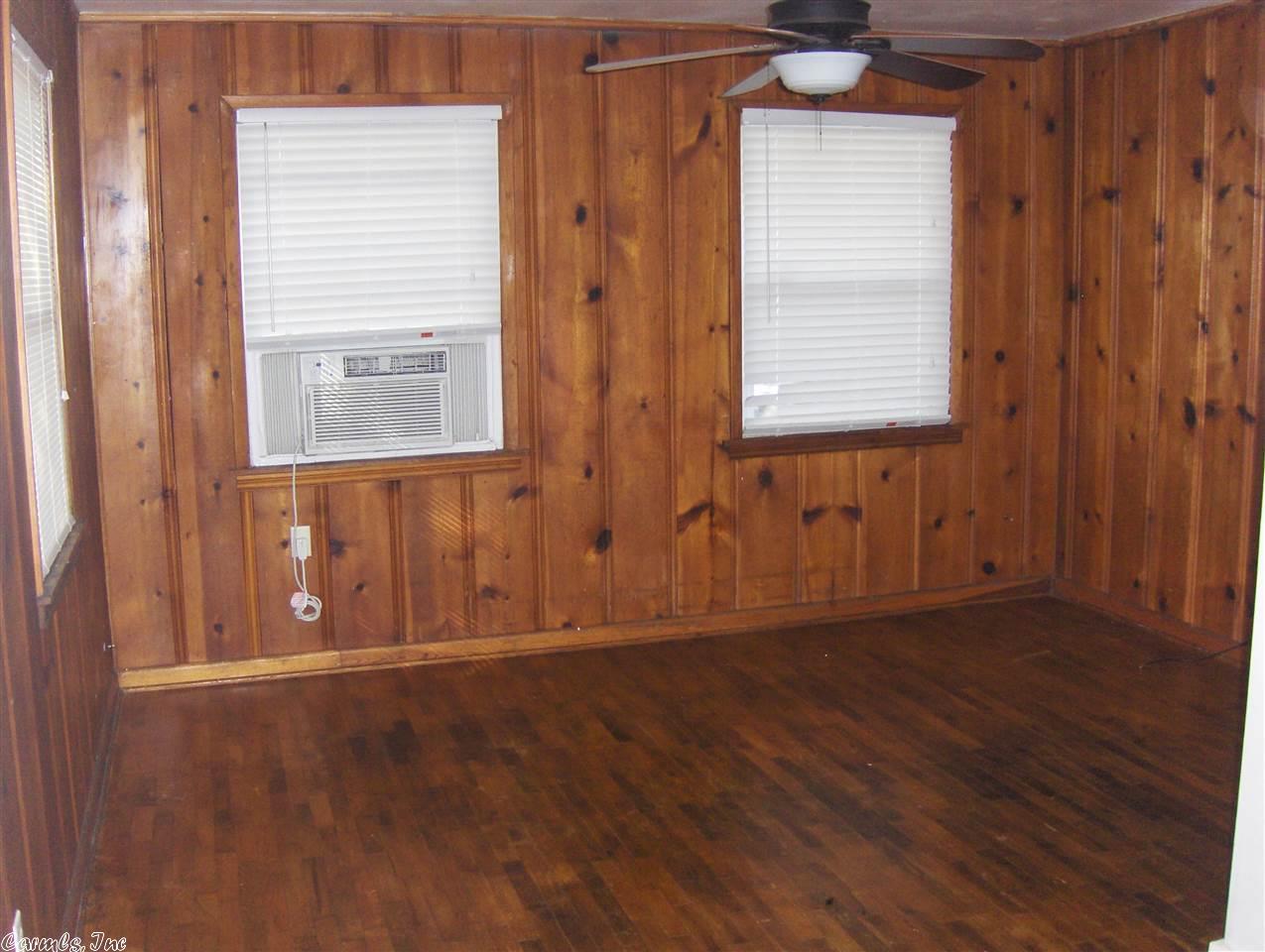 1412 W Short 17th