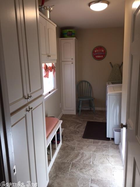 107 Crooked Creek Ct