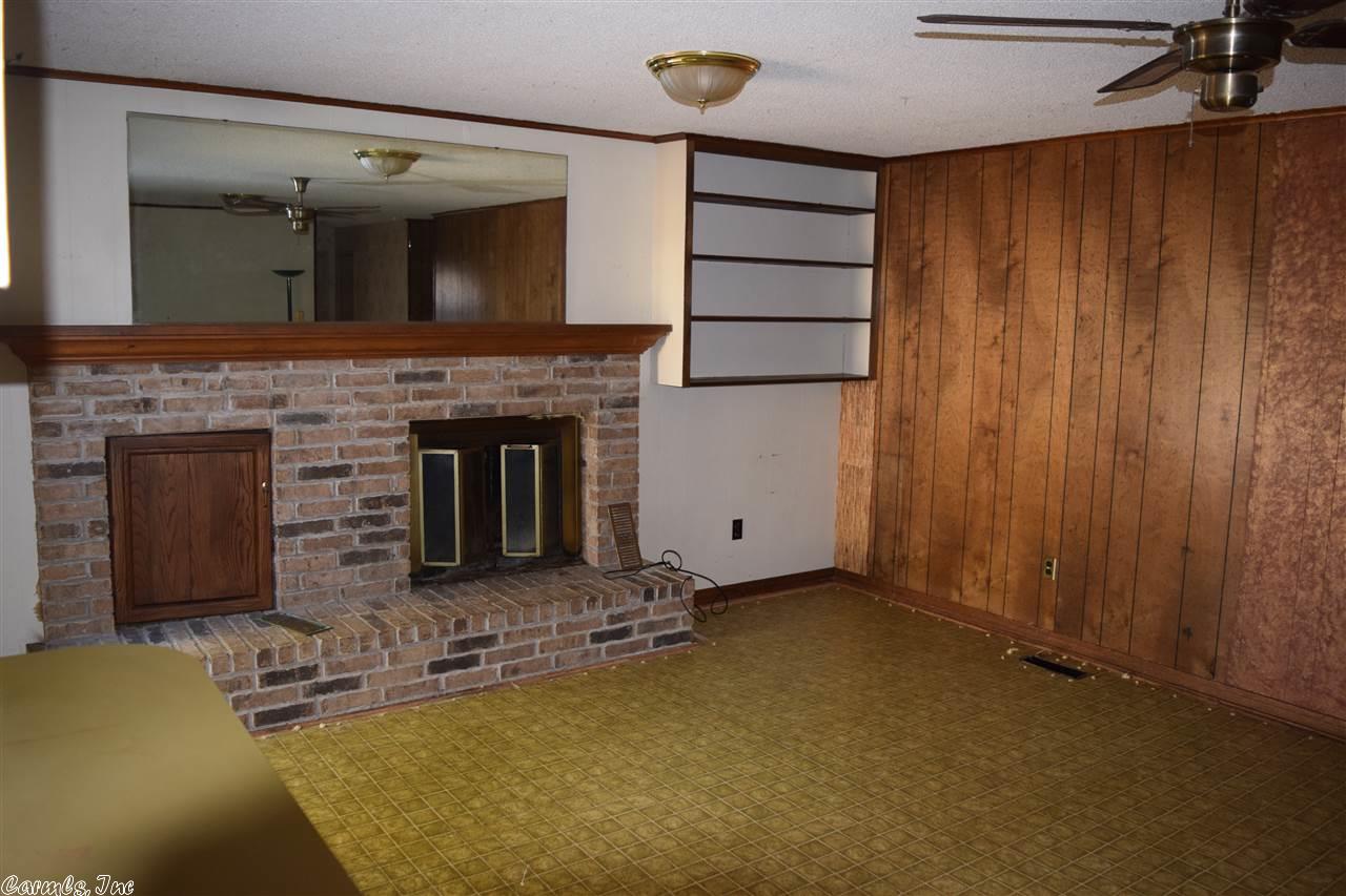202 Shadow Oaks Dr