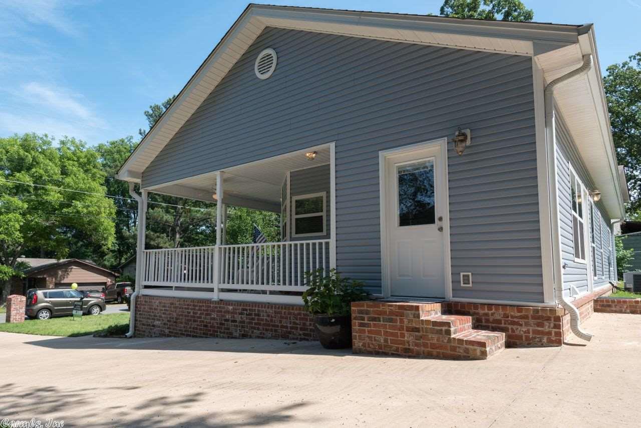 8213 Park