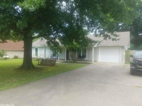 202 E Mockingbird Ln