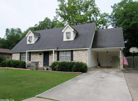 202 E Mockingbird Ln