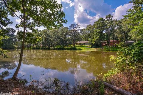 7302 Woodside Ln