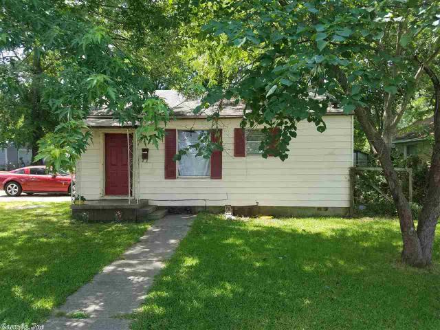16 Applegate Ct