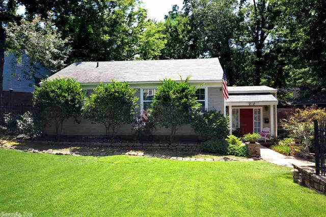 3 Hayfield Rd