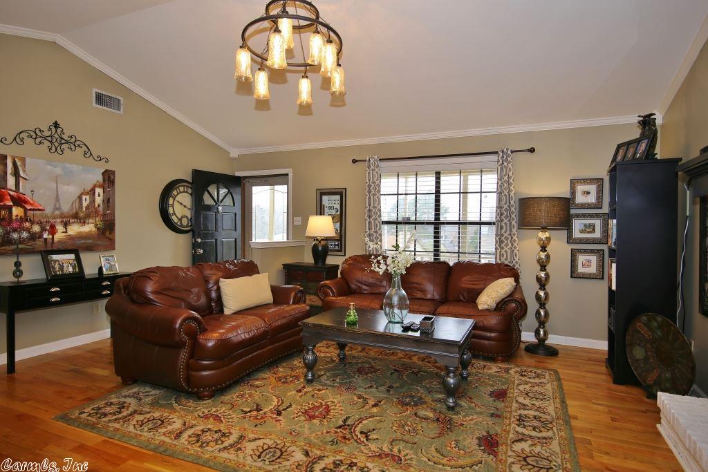 2401 Peach Tree Dr