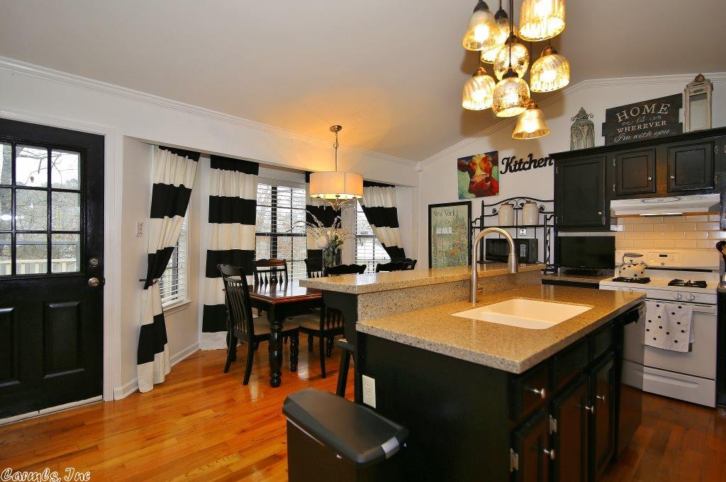 2401 Peach Tree Dr