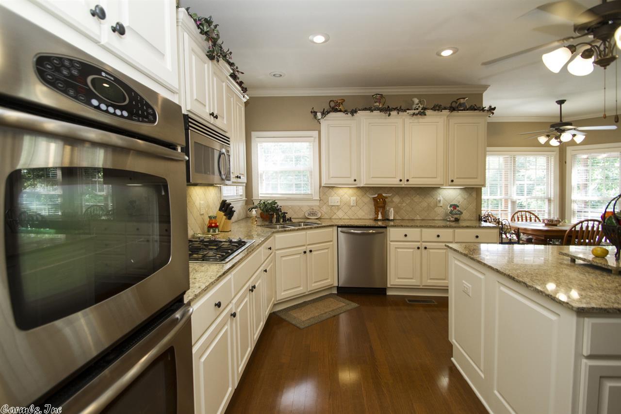 14 Bronte Ct