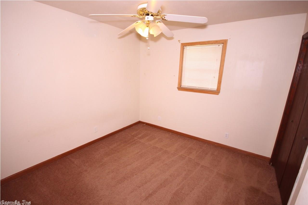 15901 Taylor Loop