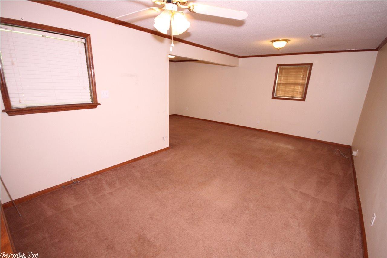 15901 Taylor Loop