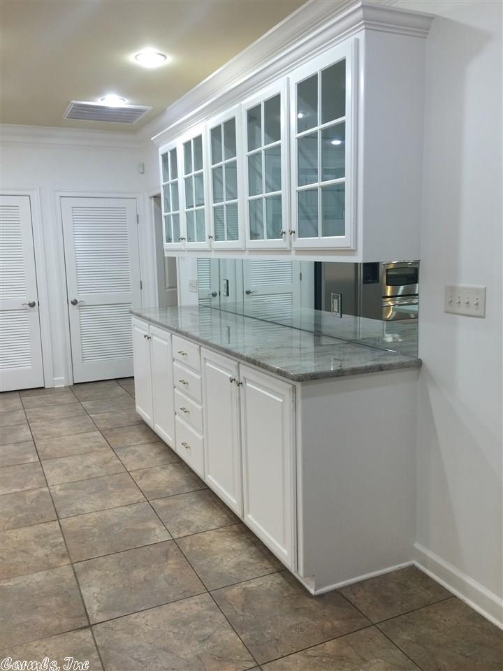 58 Montagne Ct