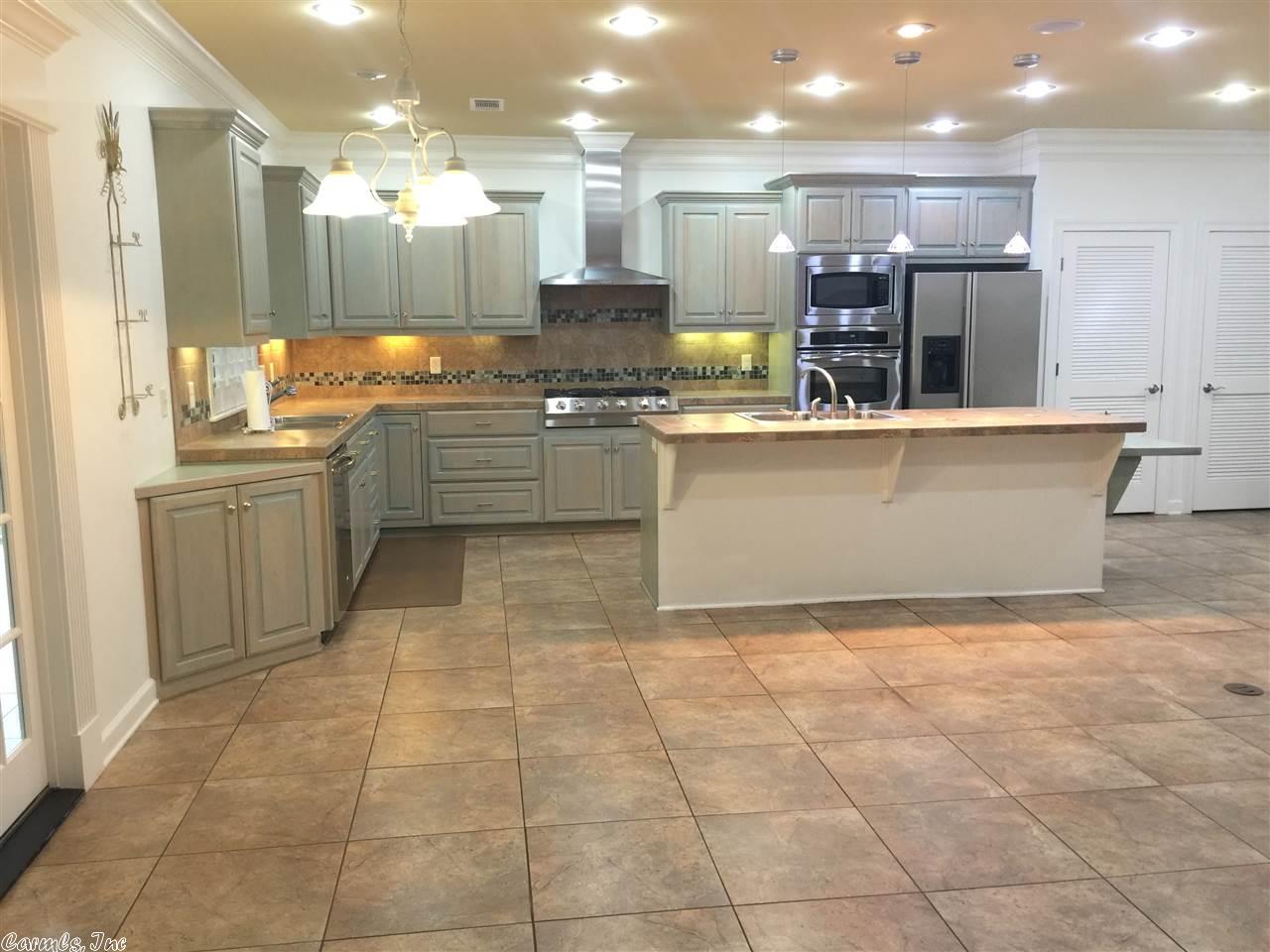 58 Montagne Ct
