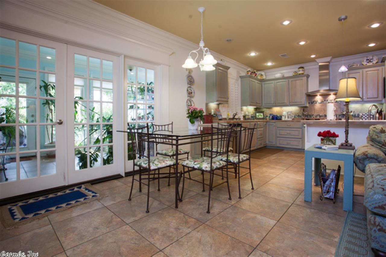 58 Montagne Ct