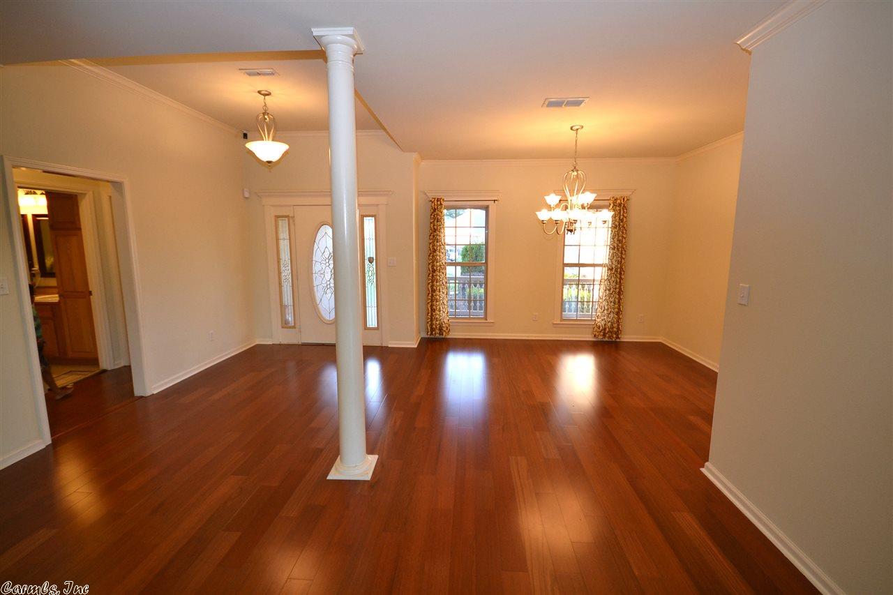 23 Frankfort Ct