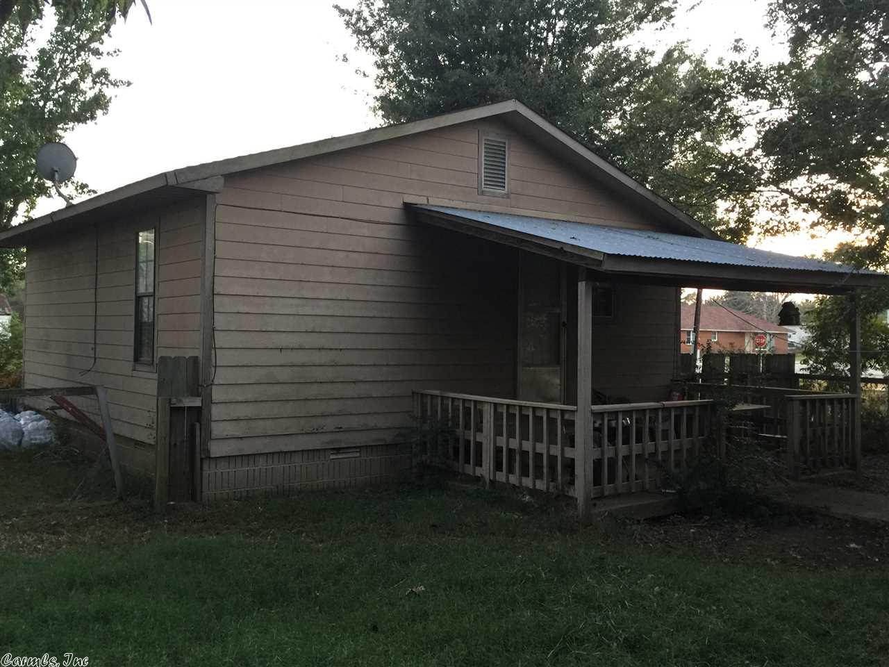 203 E Tennessee