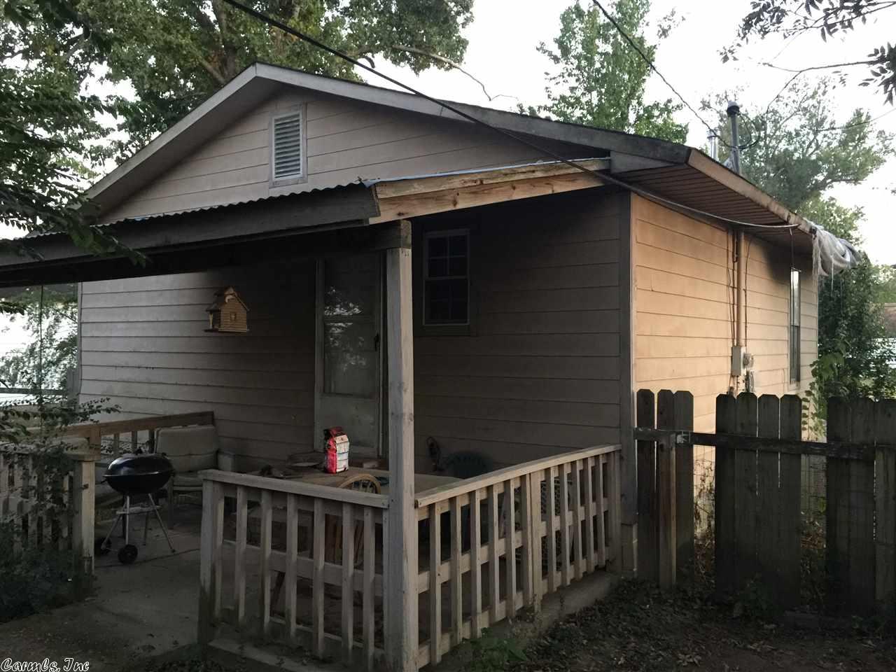 203 E Tennessee