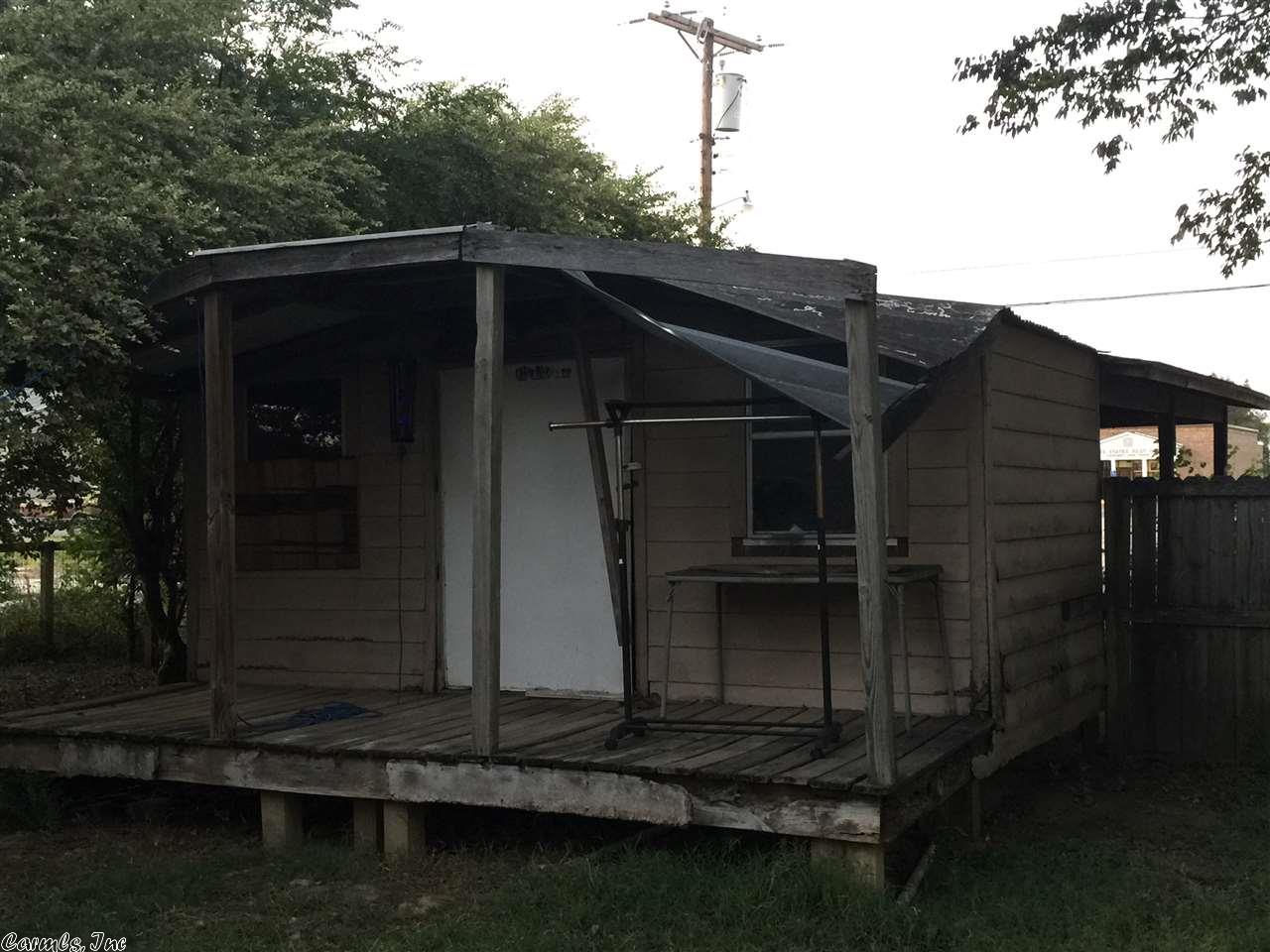 203 E Tennessee