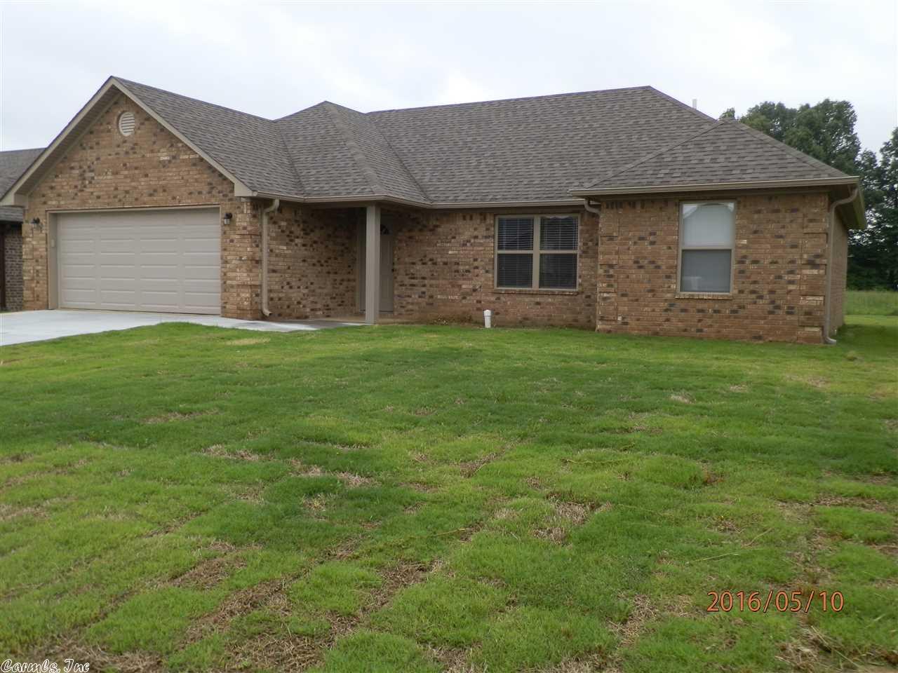 For Sale: 1004 Lexi Ln Paragould, AR 72450