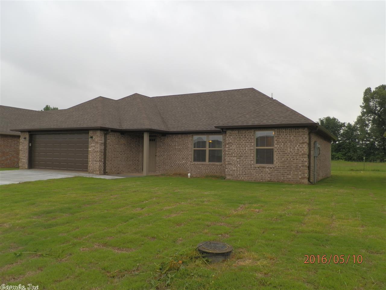 For Sale: 1002 Lexi Ln Paragould, AR 72450