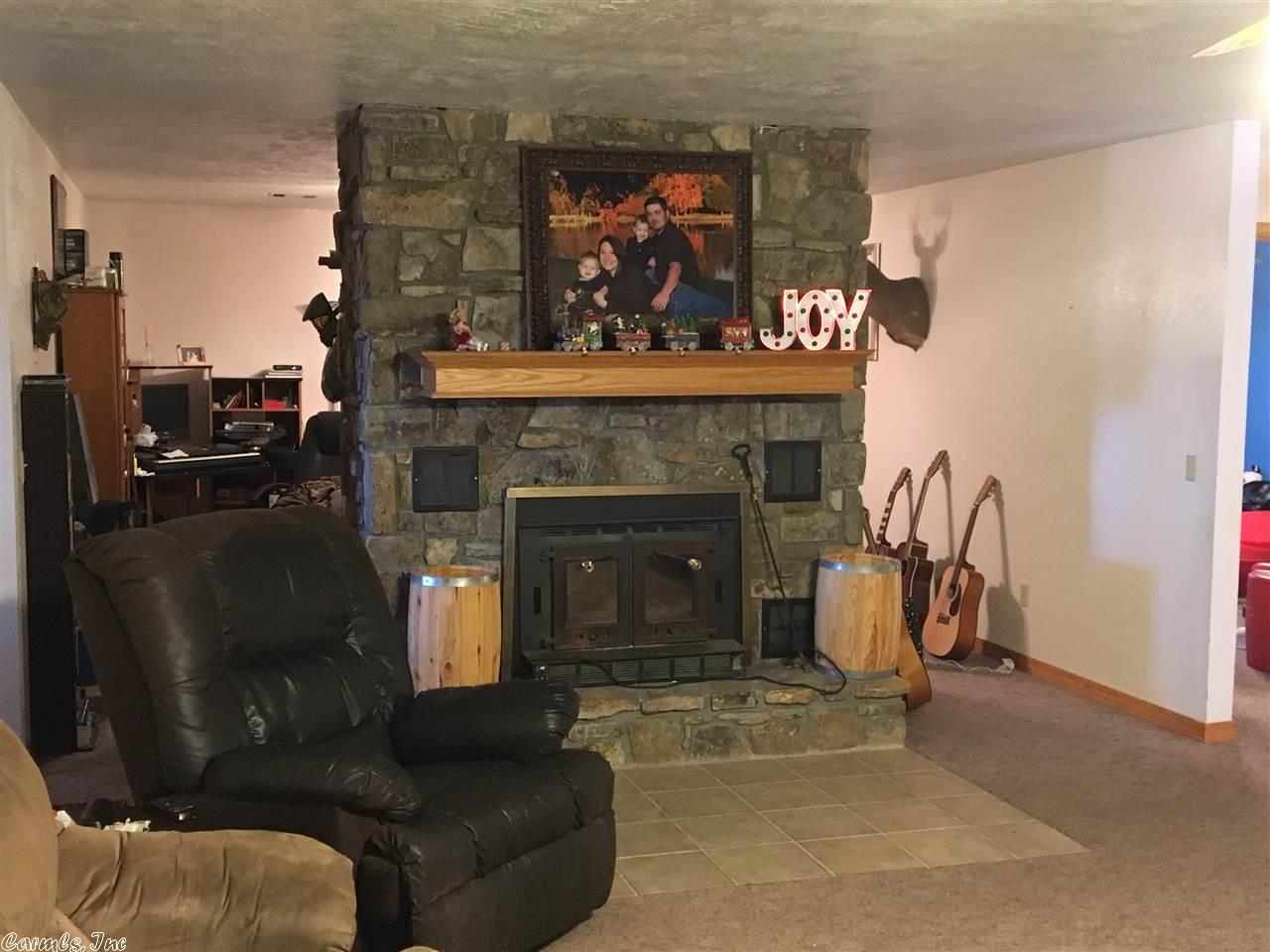 408 E Simstown Rd