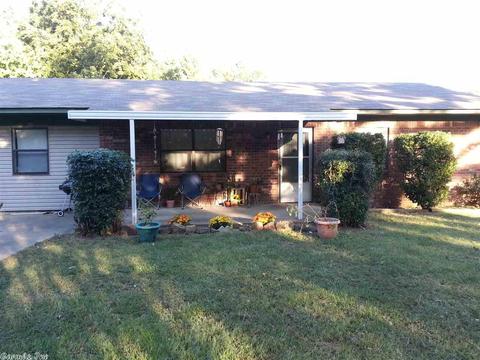 211 S 1 St