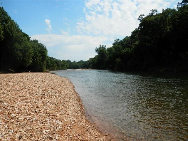 22998 Farm Road 1252