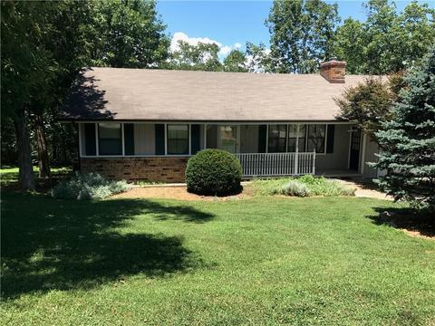 5 Dove Cir