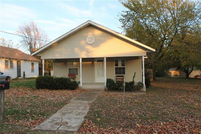 2108 Apt 3 Garland Ave